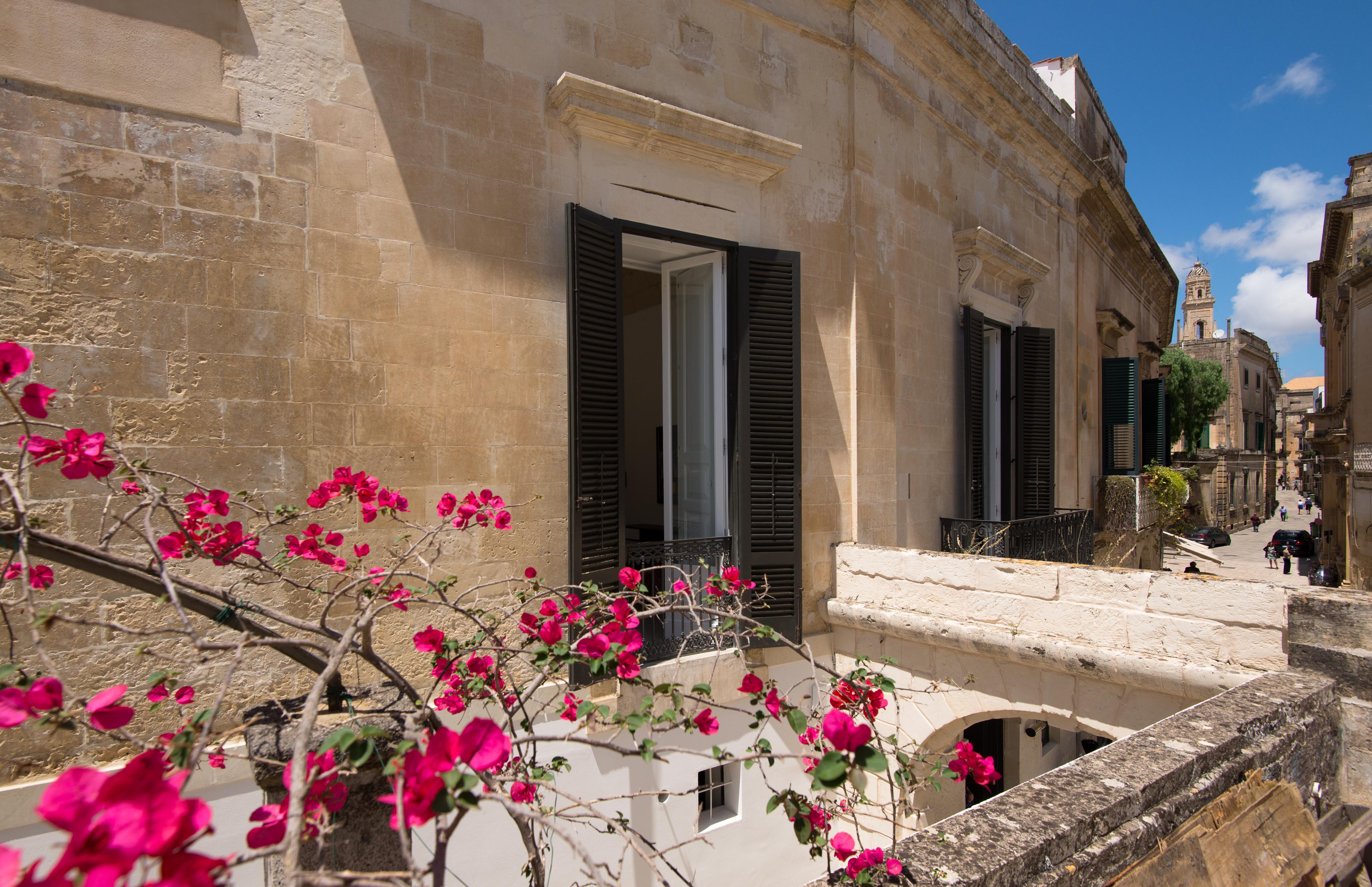 Palazzo De Noha - Boutique Hotel Лечче Экстерьер фото